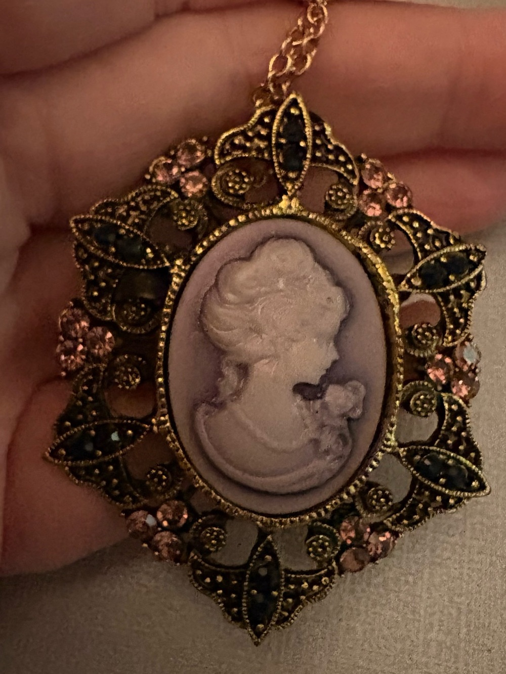 Lavender Cameo Pendant Necklace in Gold-Tone Filigree - Unbranded